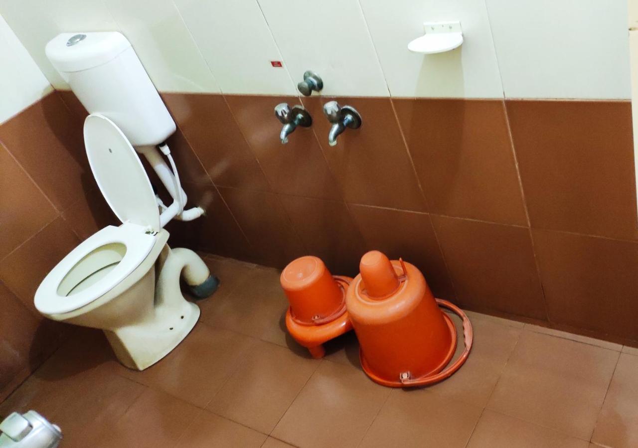 Hotel Laxmibai Palace シルディ エクステリア 写真