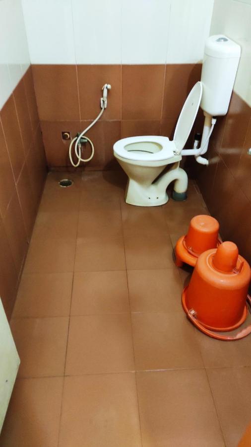 Hotel Laxmibai Palace シルディ エクステリア 写真